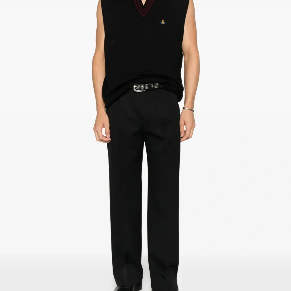 Трикотаж с V-образным вырезом