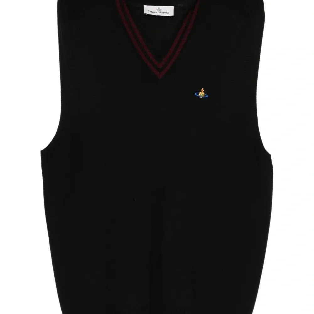 Трикотаж с V-образным вырезом