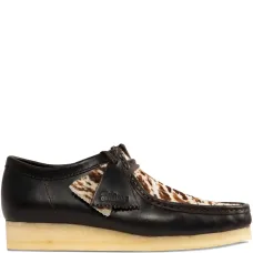 Туфли на шнуровке с анималистичным принтом