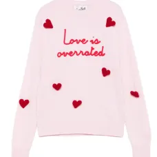 Свитер с вышивкой