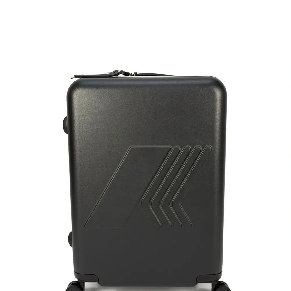 Чемодан на колесиках с тисненым логотипом