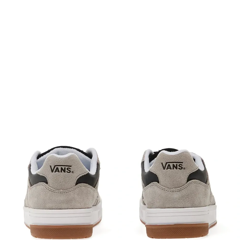 Кроссовки Upland