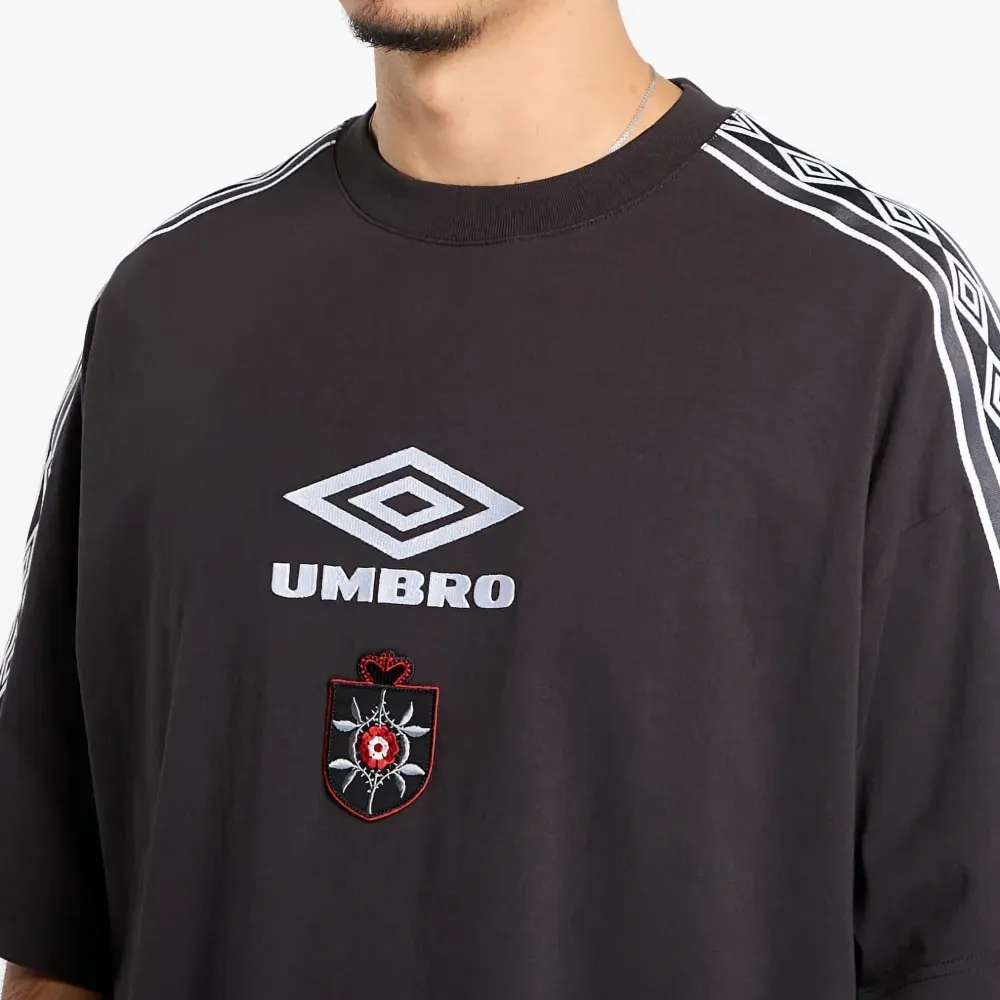 Футболка с лентами