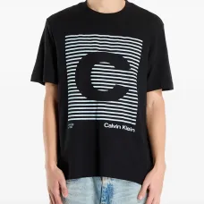 Футболка с графичным принтом