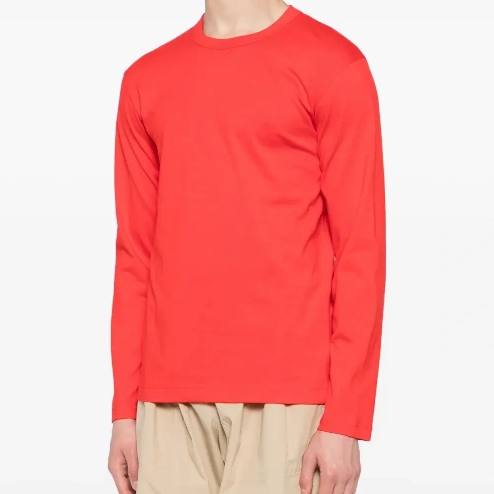 Футболка с круглым вырезом