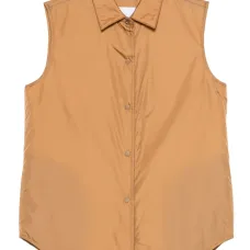 Жилет на пуговицах