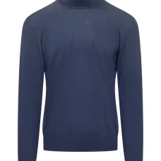 Свитер с высоким воротником