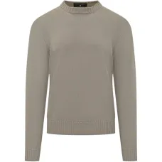 Свитер с круглым вырезом