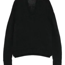 Свитер с V-образным вырезом