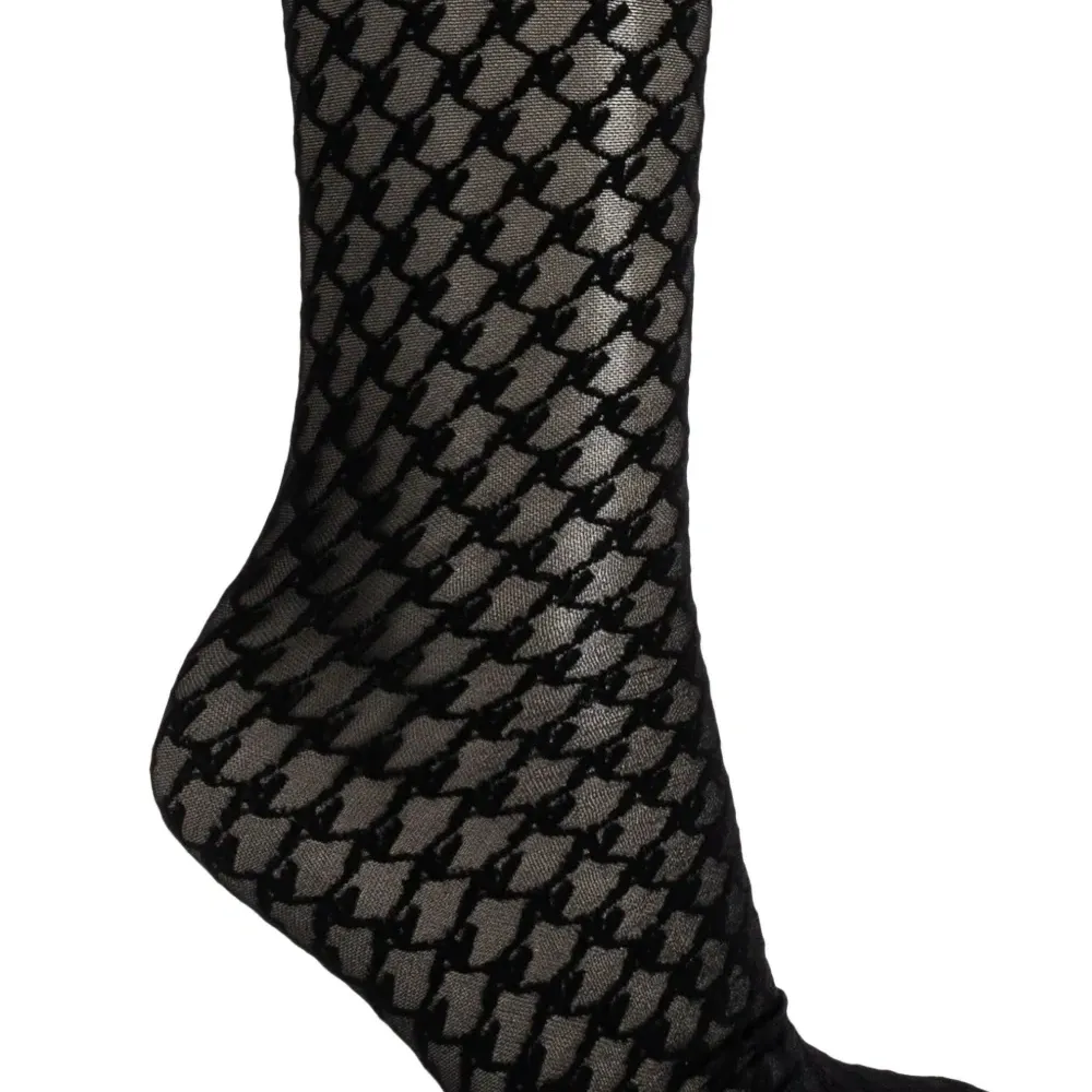 Колготки с геометричным узором