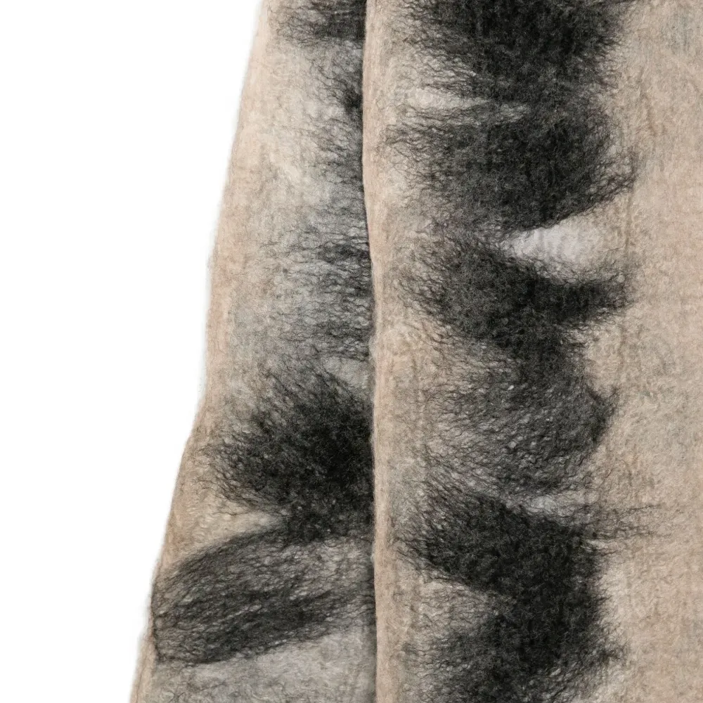 Шарф с ломаным краем