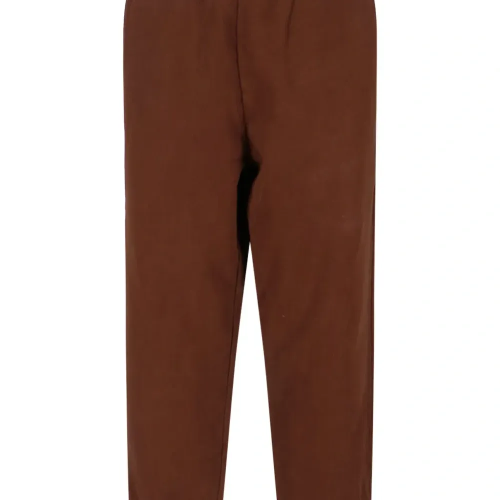 Спортивные брюки с карманами