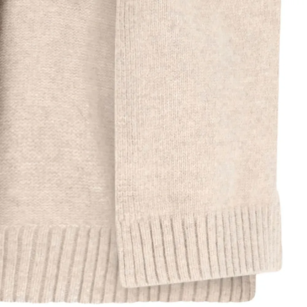 Шарф с высоким воротником