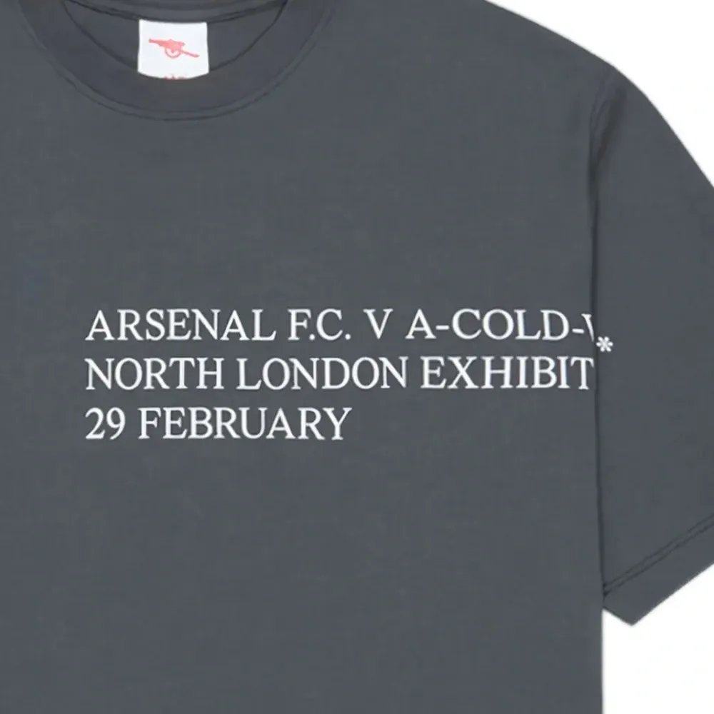 Футболка с логотипом Футболка с логотипом