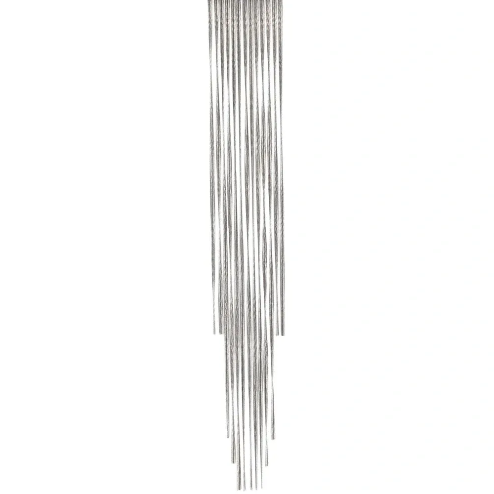 Брошь с кисточкой