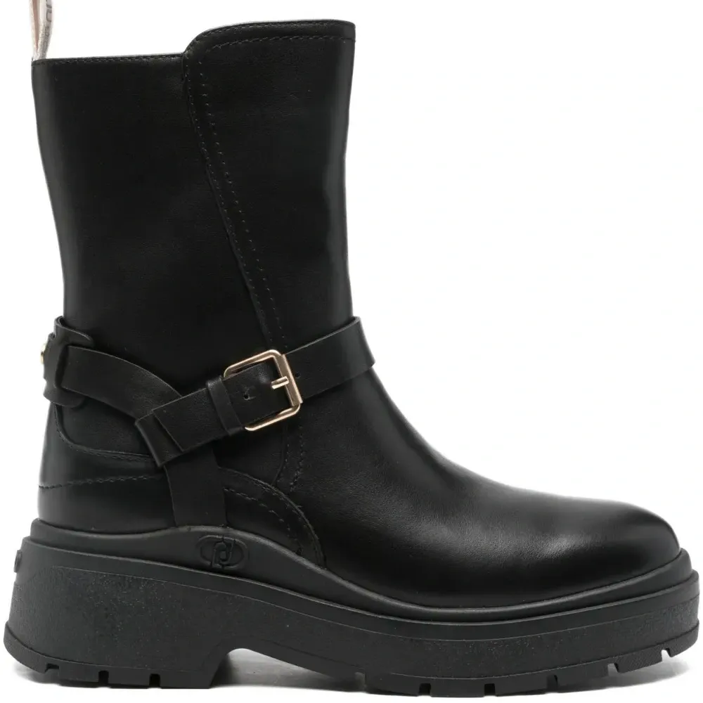 Ботинки Andrea с пряжками