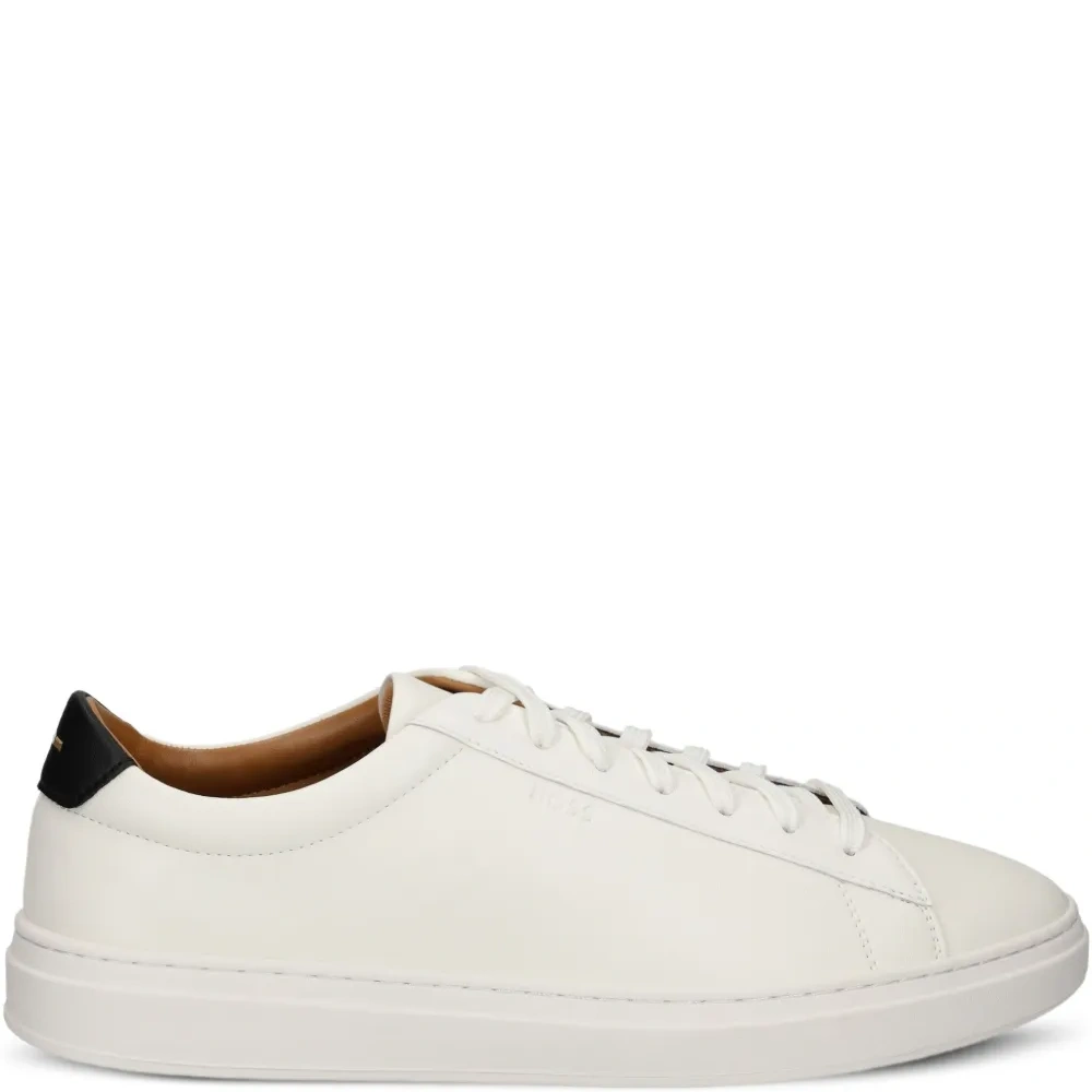 Кеды с тисненым логотипом