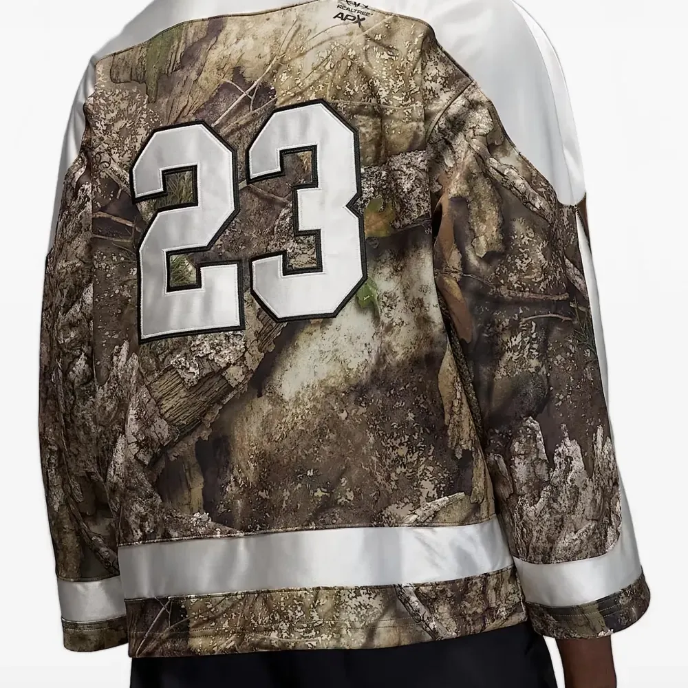 Футболка с камуфляжным принтом Brooklyn