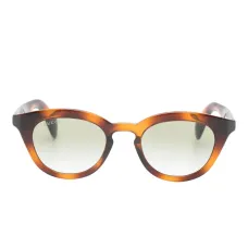 Солнцезащитные очки в круглой оправе