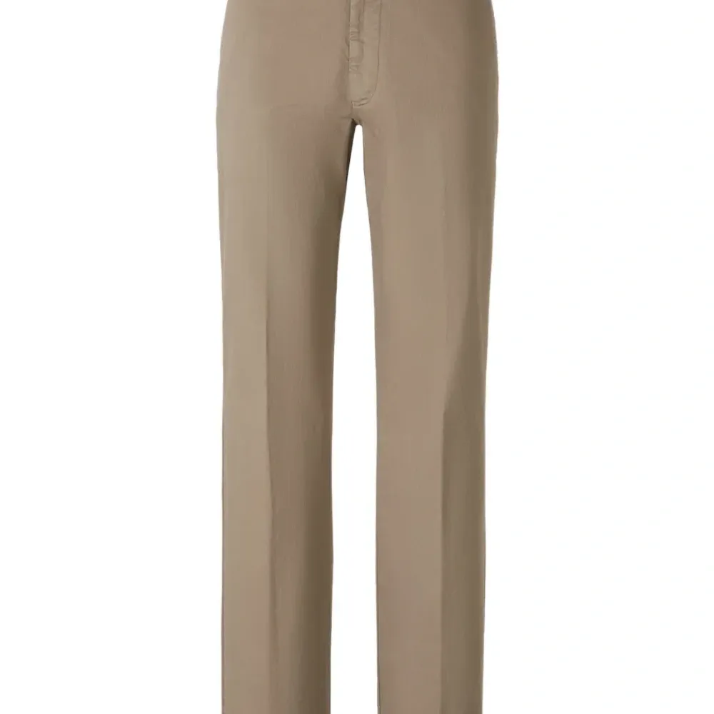 Брюки с карманами