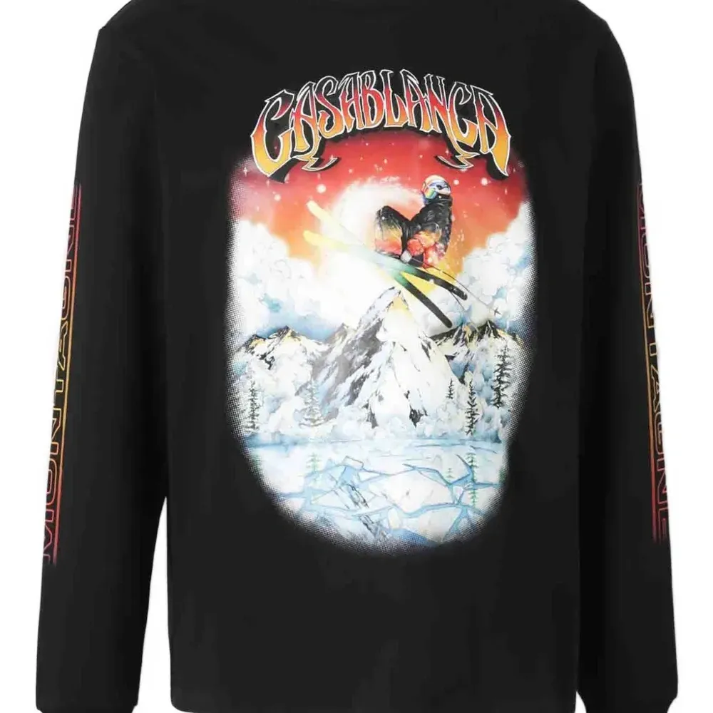 Футболка с длинными рукавами и принтом