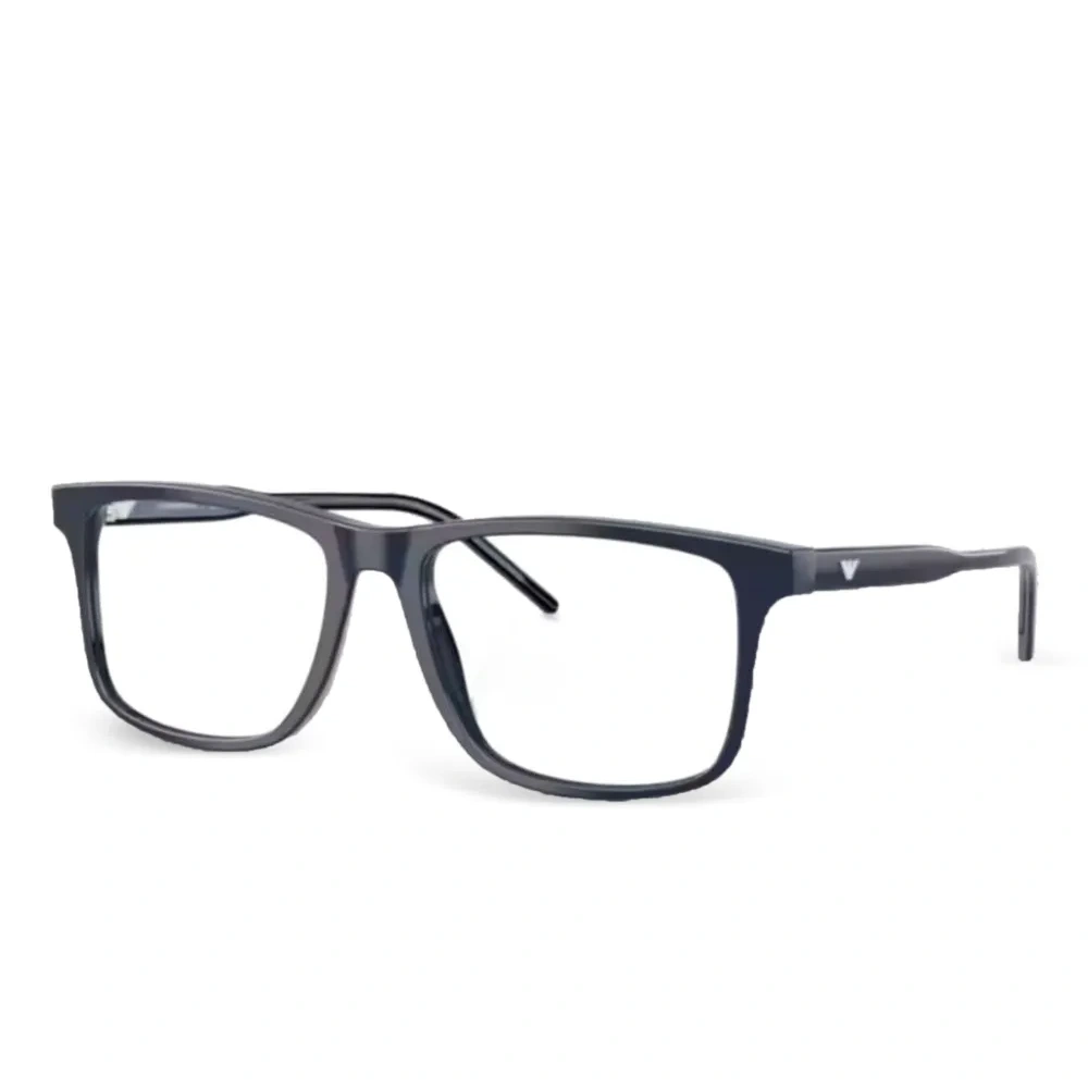 Очки в квадратной оправе