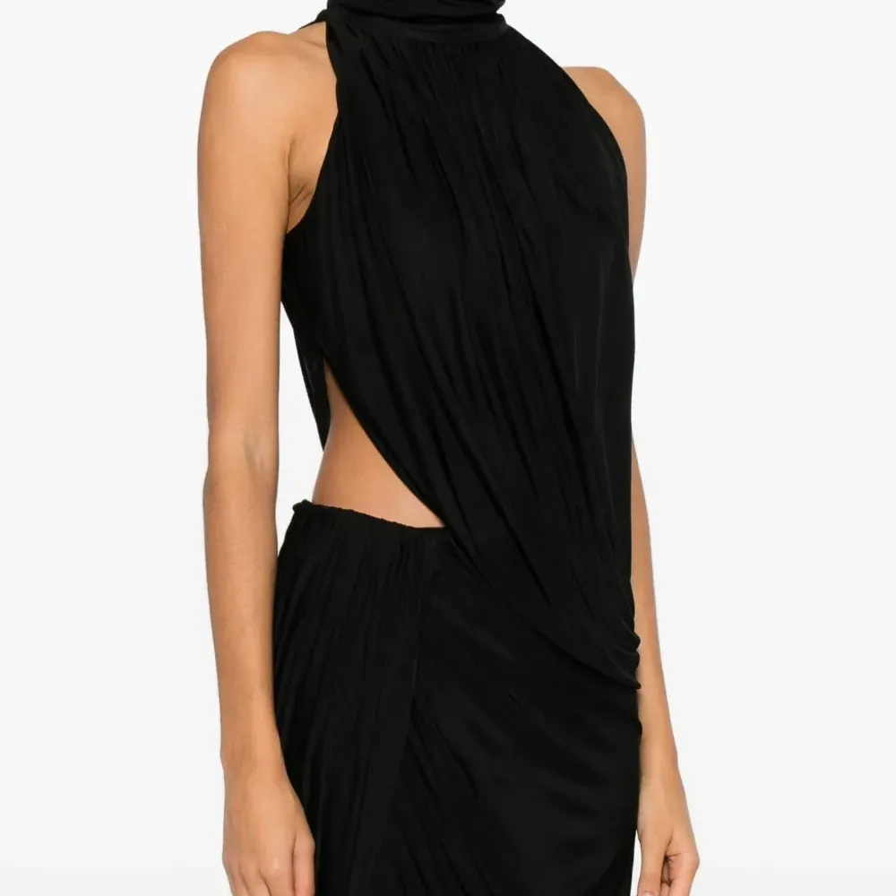 Драпированный топ с вырезом халтер