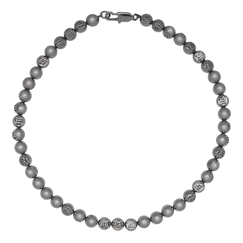 Колье с тисненым логотипом