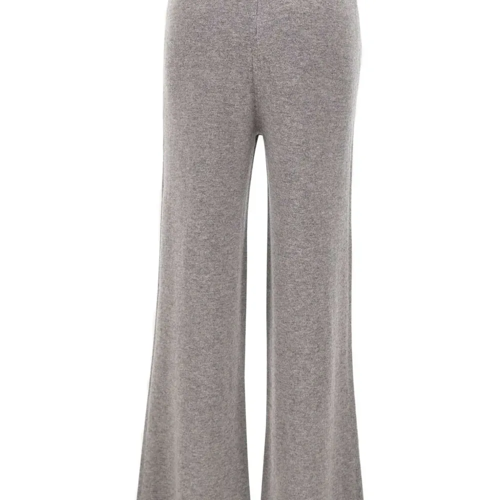 Расклешенные брюки с эластичным поясом