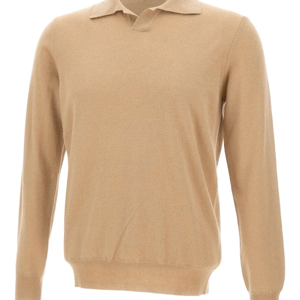 Пуловер в рубчик