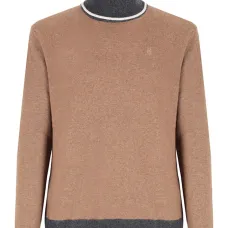 Свитер с высоким воротником