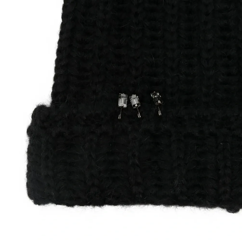 Декорированная шапка