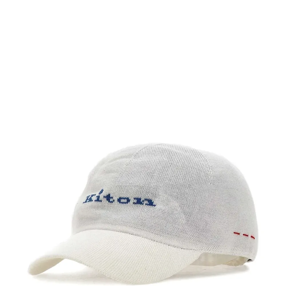 Бейсболка с вышивкой Бейсболка с вышивкой