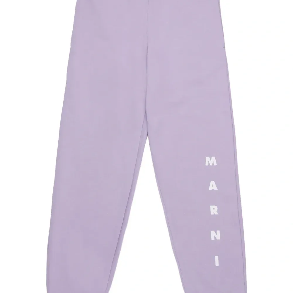 Спортивные брюки с вышитым логотипом