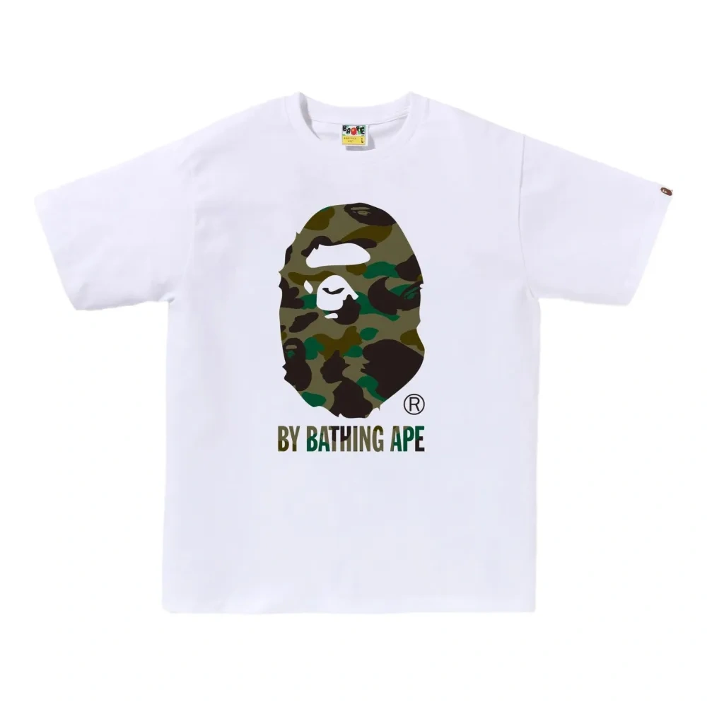 Футболка с камуфляжным принтом и логотипом