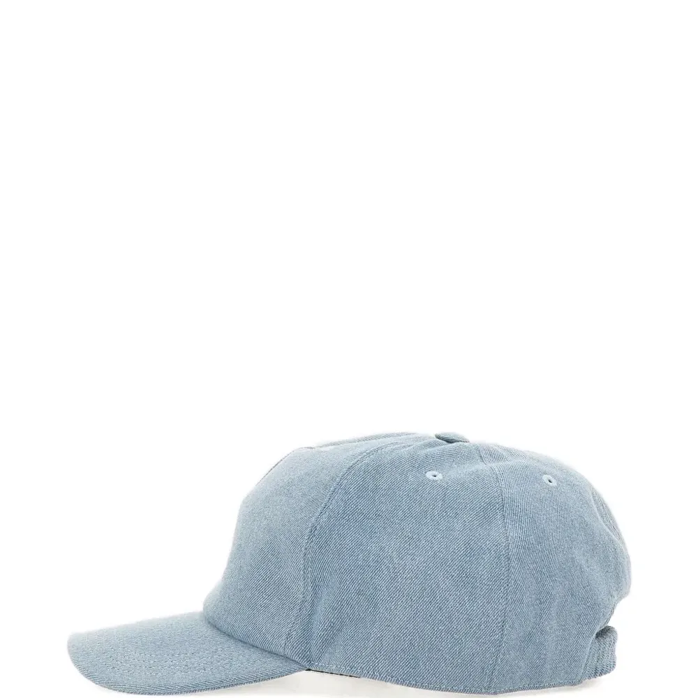 Бейсболка с вышивкой Бейсболка с вышивкой