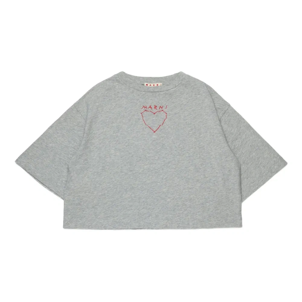 Футболка с вышивкой