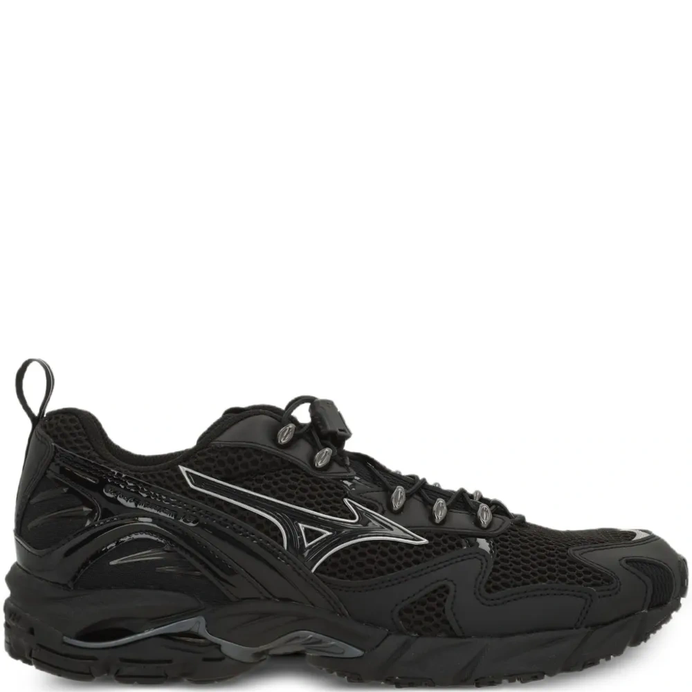 Кроссовки Tokyo Wave Rider 10 из коллаборации с SLY