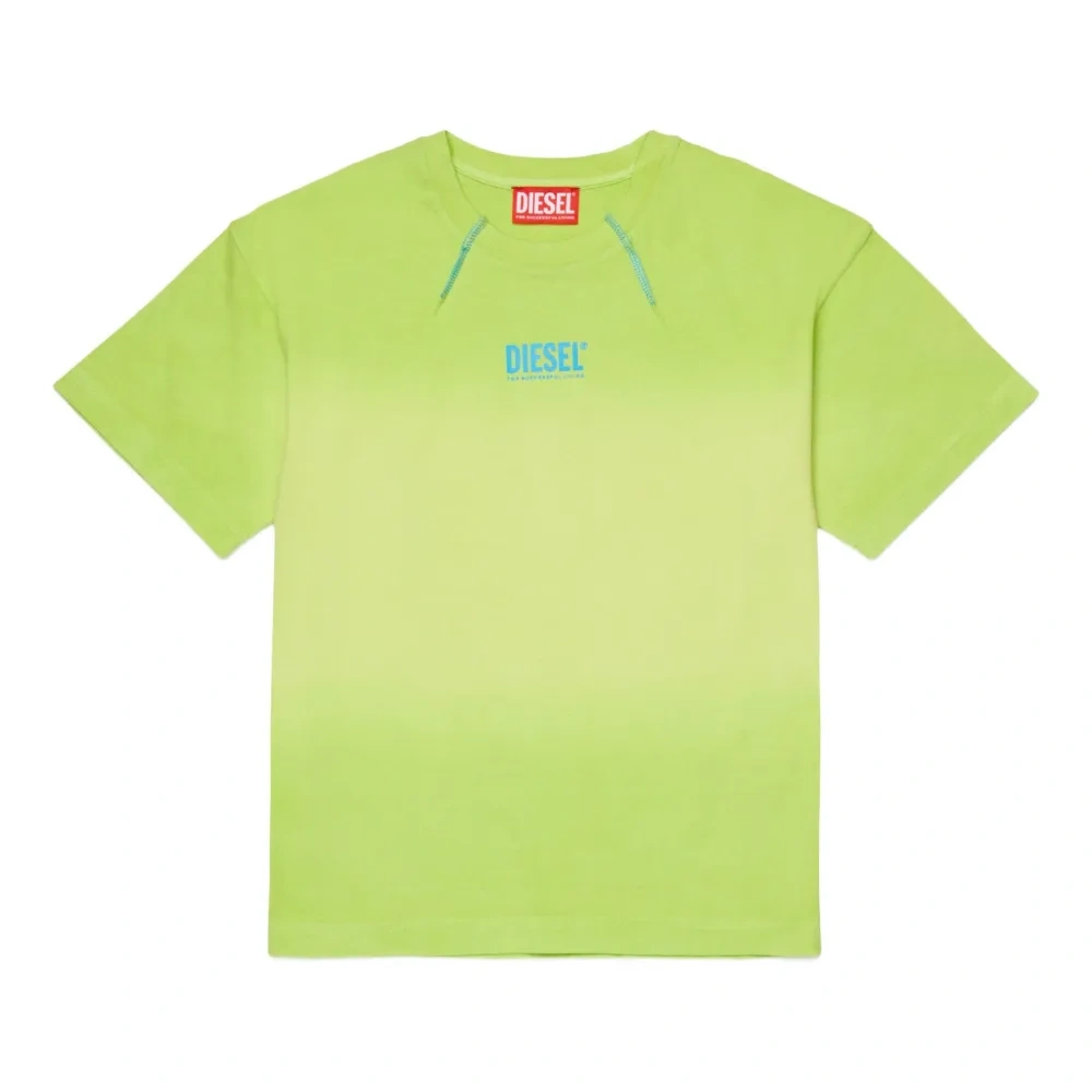 Футболка с логотипом