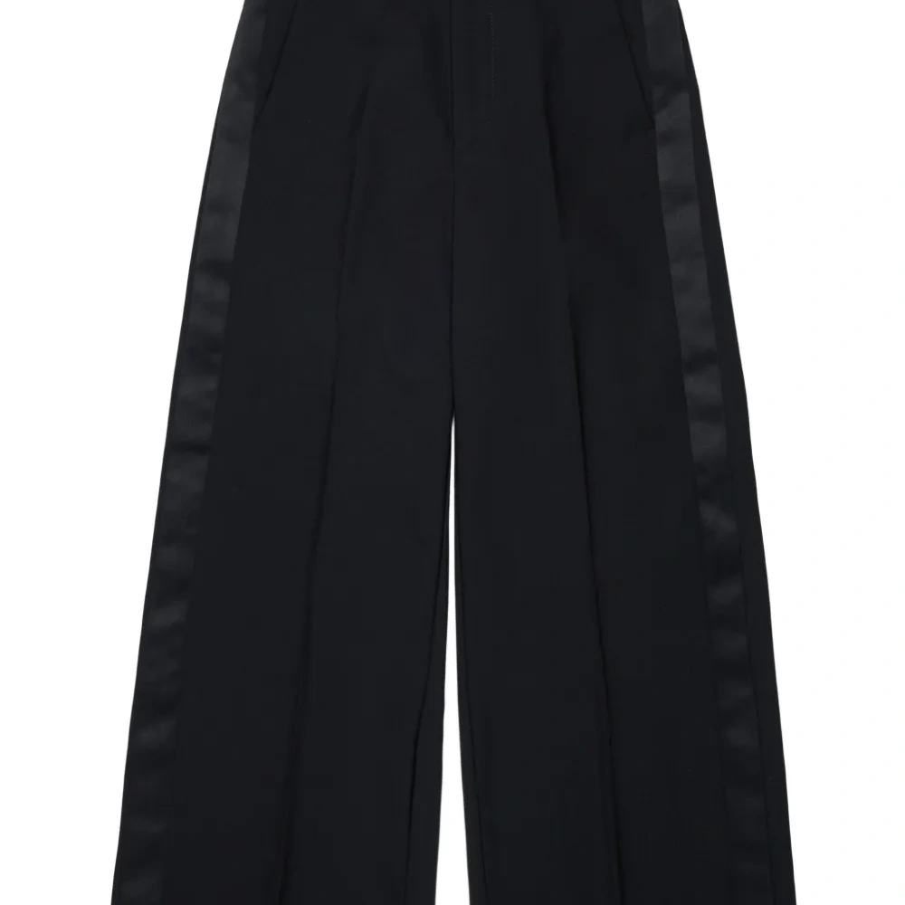 Брюки с лампасами