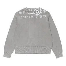 Свитер с принтом