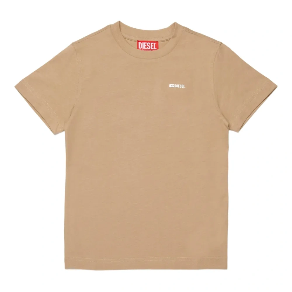 Футболка с логотипом