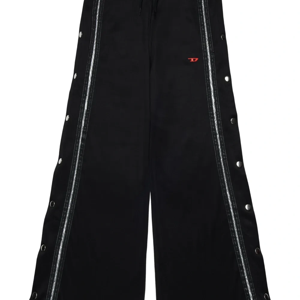 Брюки с пуговицами