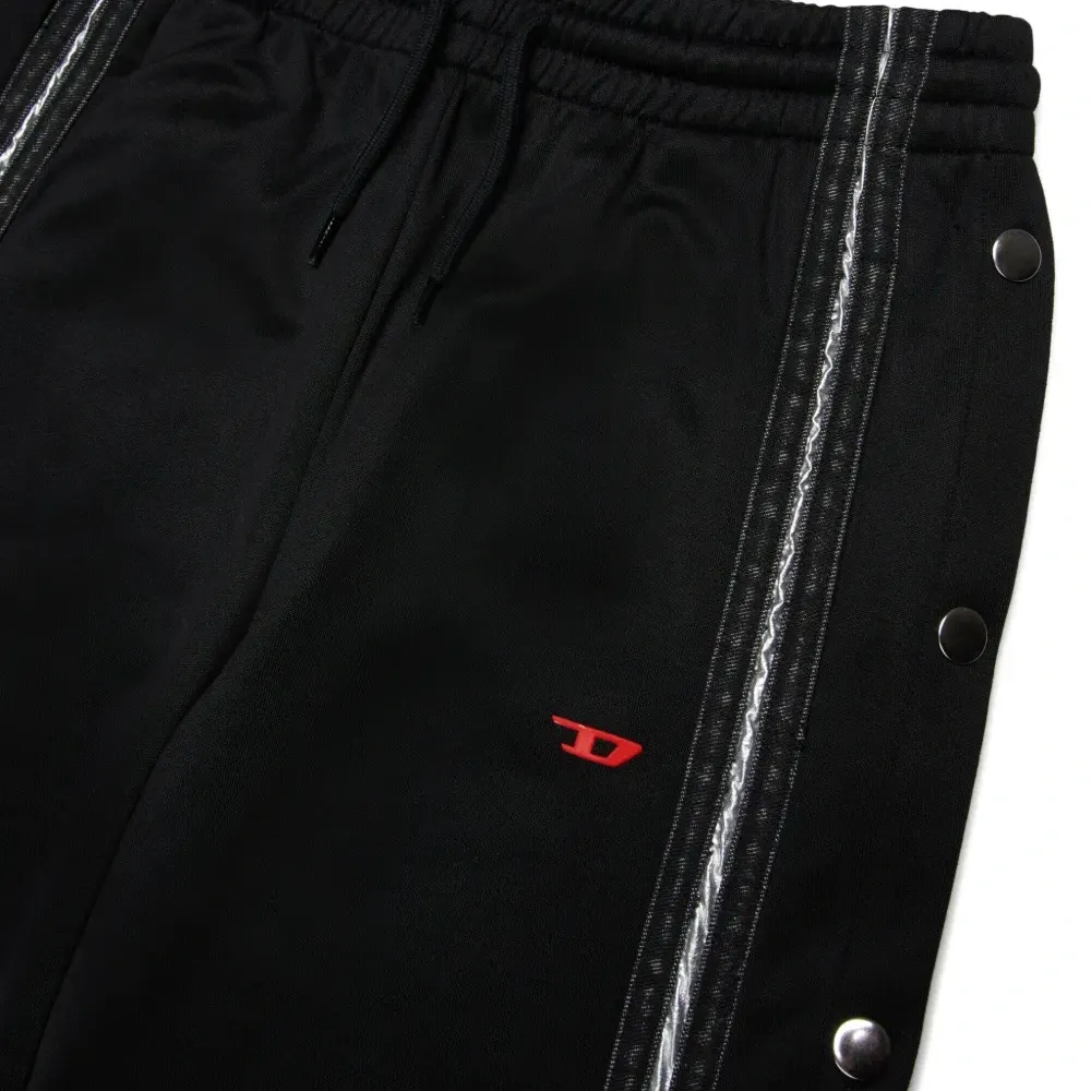 Брюки с пуговицами