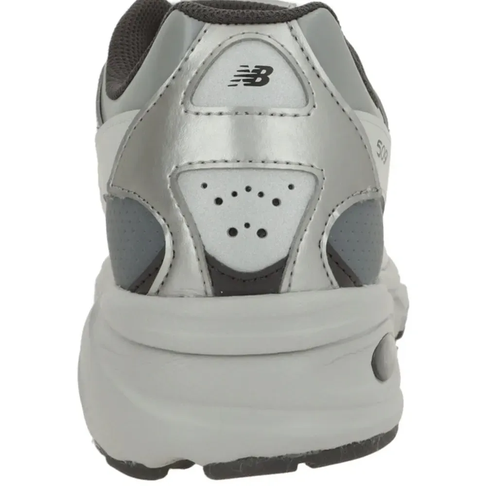 Кроссовки со вставками