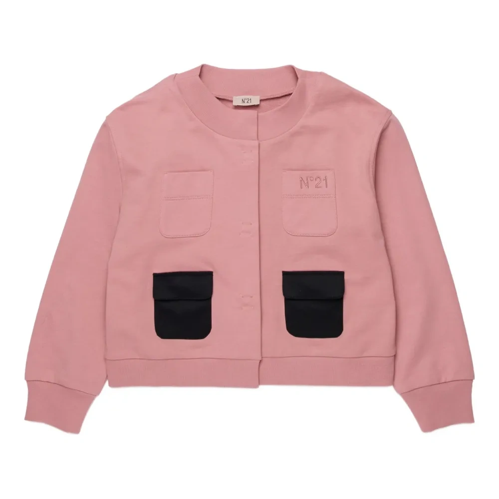 Свитер с карманом