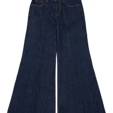 Расклешенные джинсы