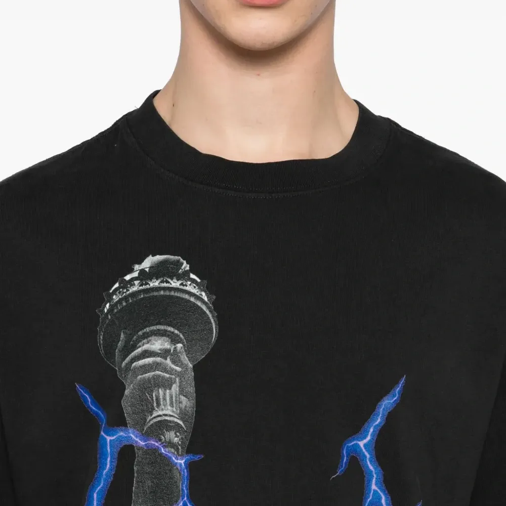 Футболка с графичным принтом