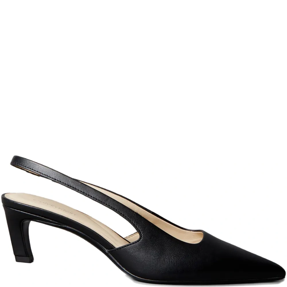 Туфли с ремешком на пятке