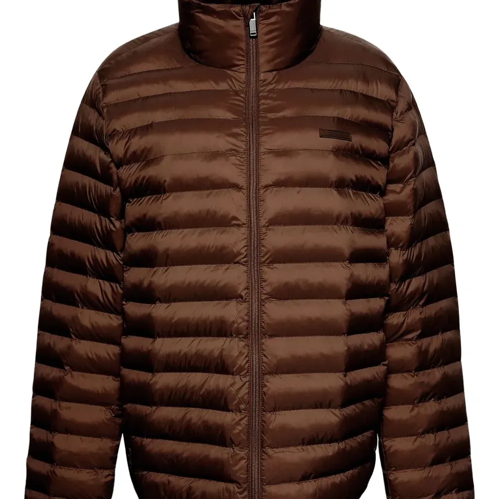 Куртка на молнии